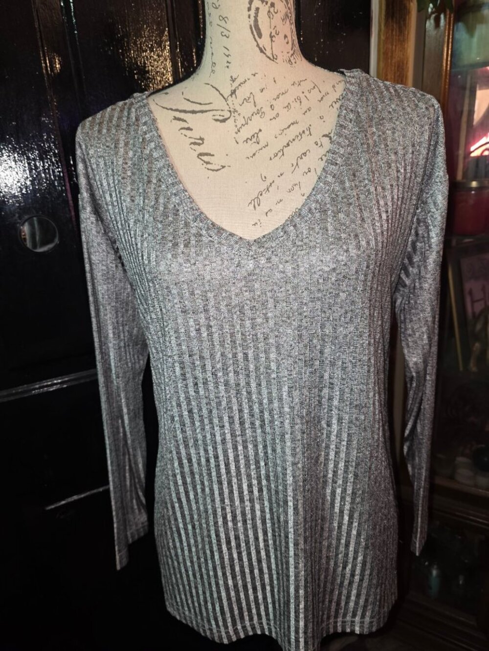 BB Dakota Womens Gray Ribbed V-Neck Long Sleeve Sweater Top Small
